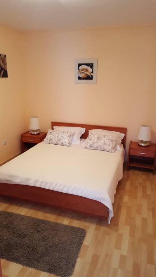 Apartman Luly Apartamento Kaštela Exterior foto
