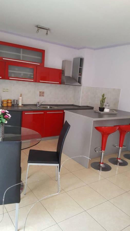 Apartman Luly Apartamento Kaštela Exterior foto